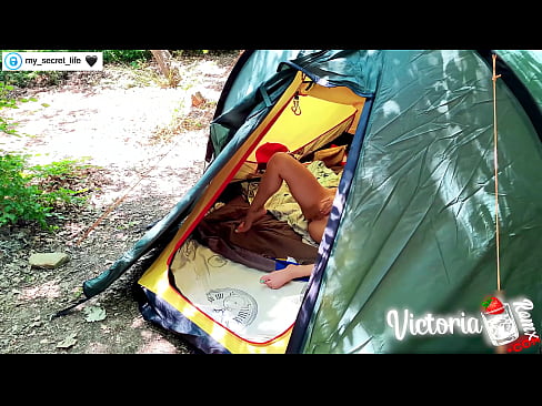 ❤️ Filmed on camera Passionate jerk off Stranger in a tent ❤️❌ Fuck video at us