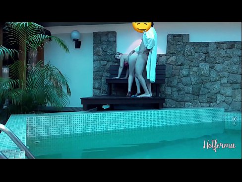 ❤️ Boss invites maid to the pool, but couldn't resist a hot ❤️❌ Fuck video at us